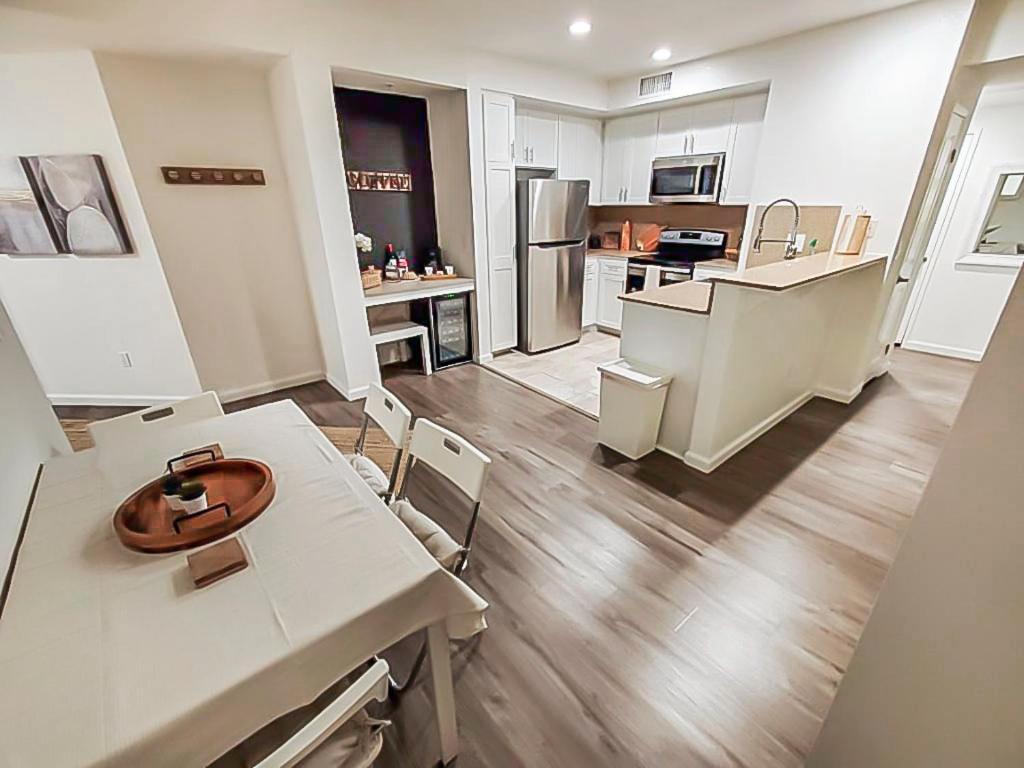 Two Bedroom Condo At Universal Studios Лос-Анджелес Екстер'єр фото